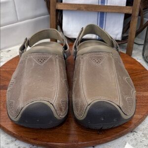 CROCS Leather Yukon Slide